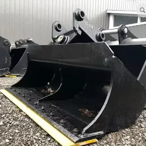 0.8m3 Tilting Bucket for 5 Ton Excavator New Condition for Construction Industries