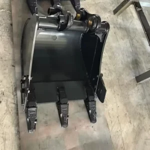 1.5 Ton Mini Excavator Standard Bucket Heavy Duty Wear-Resistant Steel 0.05m 420mm Max Jaw Opening 6mm Bottom Plate 45kg