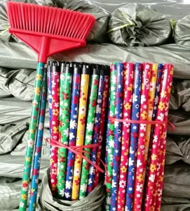 120cm Eucalyptus PVC-Coated Broom Handle, Durable Wooden Mop Stick