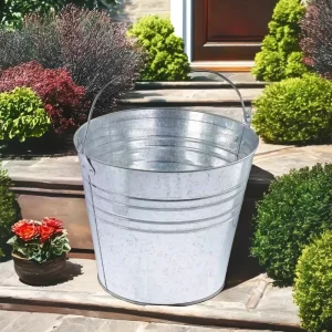 3.3 Gallon Metal European Bucket for Garden Decor
