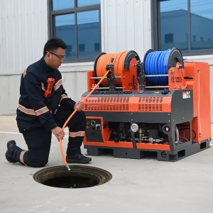 300bar 40lpm High-Pressure Water Jet Sewer Cleaning Machine with 12V Electric Hose Reel for Municipal Pipeline Cleaning