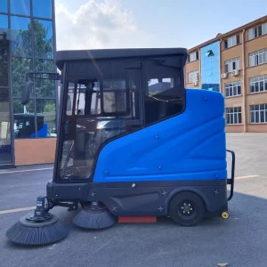 48V Ride-on Industrial Street Sweeper with Self-Propelled Brush Cleaning and 150Ah Battery