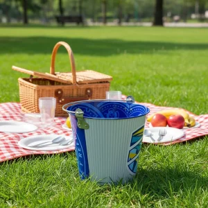 8L Double-Sided Color-Printed Portable Iron Beer Ice Bucket with Traditional Design