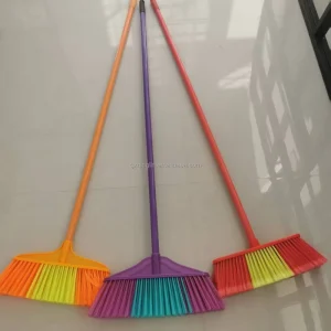 China Manufacturer Floor Cleaning Broom with Soft Bristles Wooden Handle Plastic Broom Dustpan