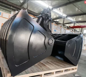 Clamshell Bucket Efficient Tool for Sand Excavation and Loading in Confined Spaces