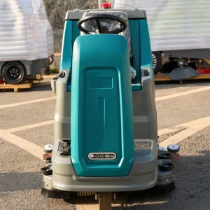 Commercial Ride-On Floor Scrubber
