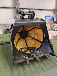 Customizable Screening Bucket for Various Excavators with Screen Sizes of 10*10 15*15 30*30 for Excavator 5 8T