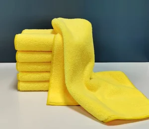 Customized Multifunctional Microfiber Strong Water Absorption Thick 400gsm Long Short Piles Yellow Color Cleaning Cloth