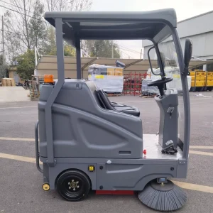 Electric Battery-Operated Ride-On Floor Sweeper Truck for Municipal Outdoor Use