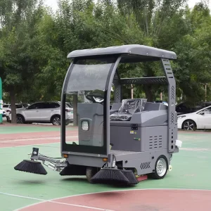 Heavy-Duty Industrial Ride-On Sweeper 1800mm Cleaning Width for Asphalt Roads and Parking Lots