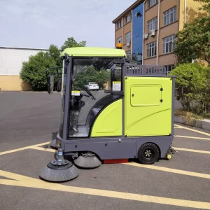 Heavy-Duty Ride-On Street Sweeper for Logistics Centers