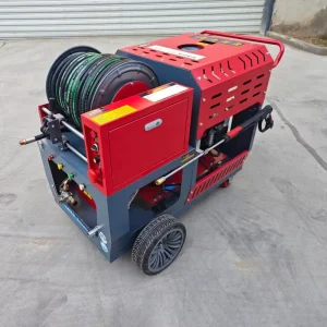 High-Pressure Washer Pipe Dredging Machine 200Bar 60L/Min Flow 300-600mm Pipe Diameter Remote Control for Sewer Cleaning