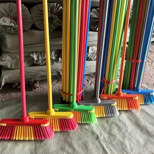 Household PP Plastic Brooms with Wood Broomsticks