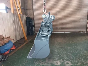 Hydraulic Tilt Bucket for 5 6 Ton Construction & Farm Excavators with 1 Year Warranty