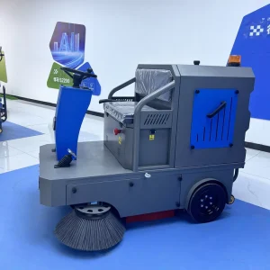 Industrial Ride-On Battery Floor Sweeper Self-Propelled for Outdoor Floor Cleaning