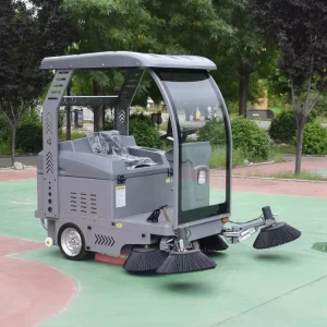 Industrial Ride-On Wet Floor Vacuum Scrubber and Sweeper with Battery