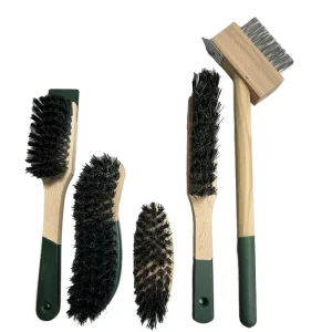 Industrial and DIY Grade Wooden Handle Cleaning Brushes Stiff Bristle and Wire Brushes for Garden Floor and Rust Removal