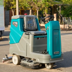 Mall Sweeper Machine Mini Ride-On Road Cleaning Vehicle for Campuses and Apartment Complexes