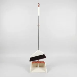 Manufacturer’s Space-Saving Home Cleaning Set Durable Eco-Friendly Lightweight Thickened Handle Plastic Dustpan for Household