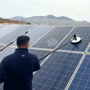 Panel Cleaning Machine Solar Cleaner Equipment Water Fed Pole Roller Brush for Monocrystalline Silicon Solar Panels