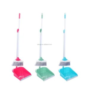 Price Optimization Long Handle Waterproof Broom and Dustpan Set Outdoor Cleaning Plastic All Season