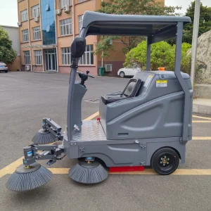 Ride-On Electric Industrial Battery Floor Sweeper Cleaning Equipment for Factories, Warehouses, and Hotels, CE
