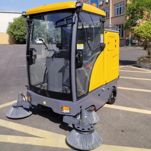 Ride-on Electric Floor Sweeper Mop Self-Propelled Cold Water Cleaning 48V 100A Battery Floor Sweeper Washing Machine