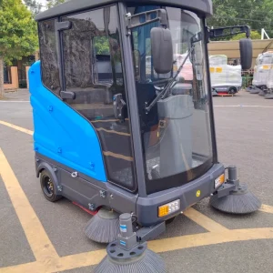 Ride-on Street Sweeper Machine Industrial Electric Floor Sweeper for Property Management Community Streets
