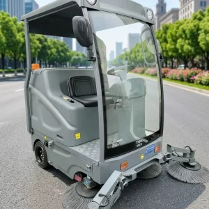 Semi Enclosed Street Sweeper Low Noise Commercial Floor Cleaner