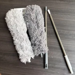 Soft Microfiber Duster with Telescopic Pole for Delicate Surfaces and Blinds