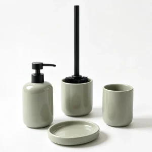 UT Customizable European and American Ceramic Classic Light Luxury Bathroom Four Piece Durable Oval Easy Clean Toilet Brush Set