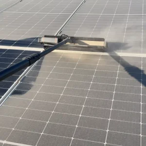 Water-fed PV Panel Cleaning Roller Brush, Battery & Plug-in Usable, Telescopic Pole